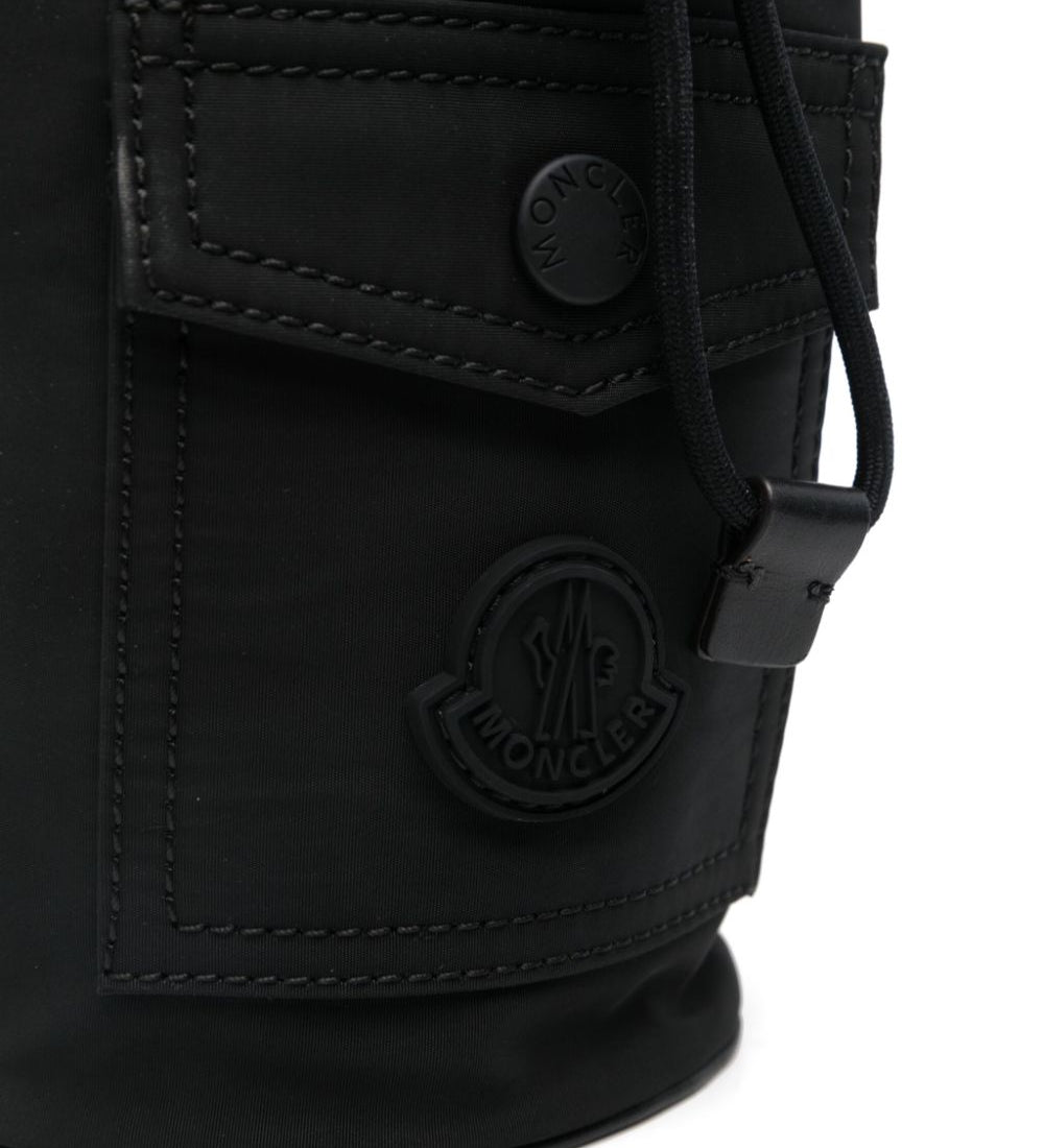 Moncler  Nero
