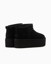 UGG - Stivali - 1135092