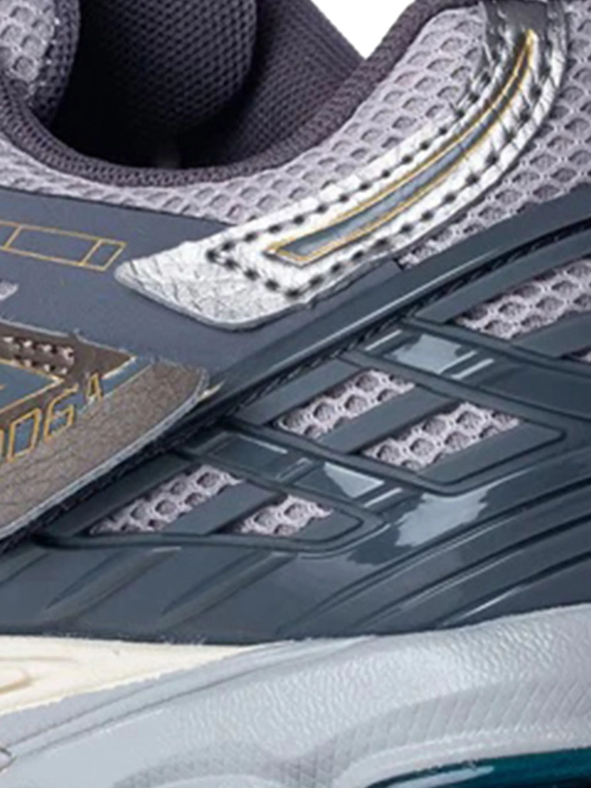 NEW BALANCE - Sneakers - U19066U8