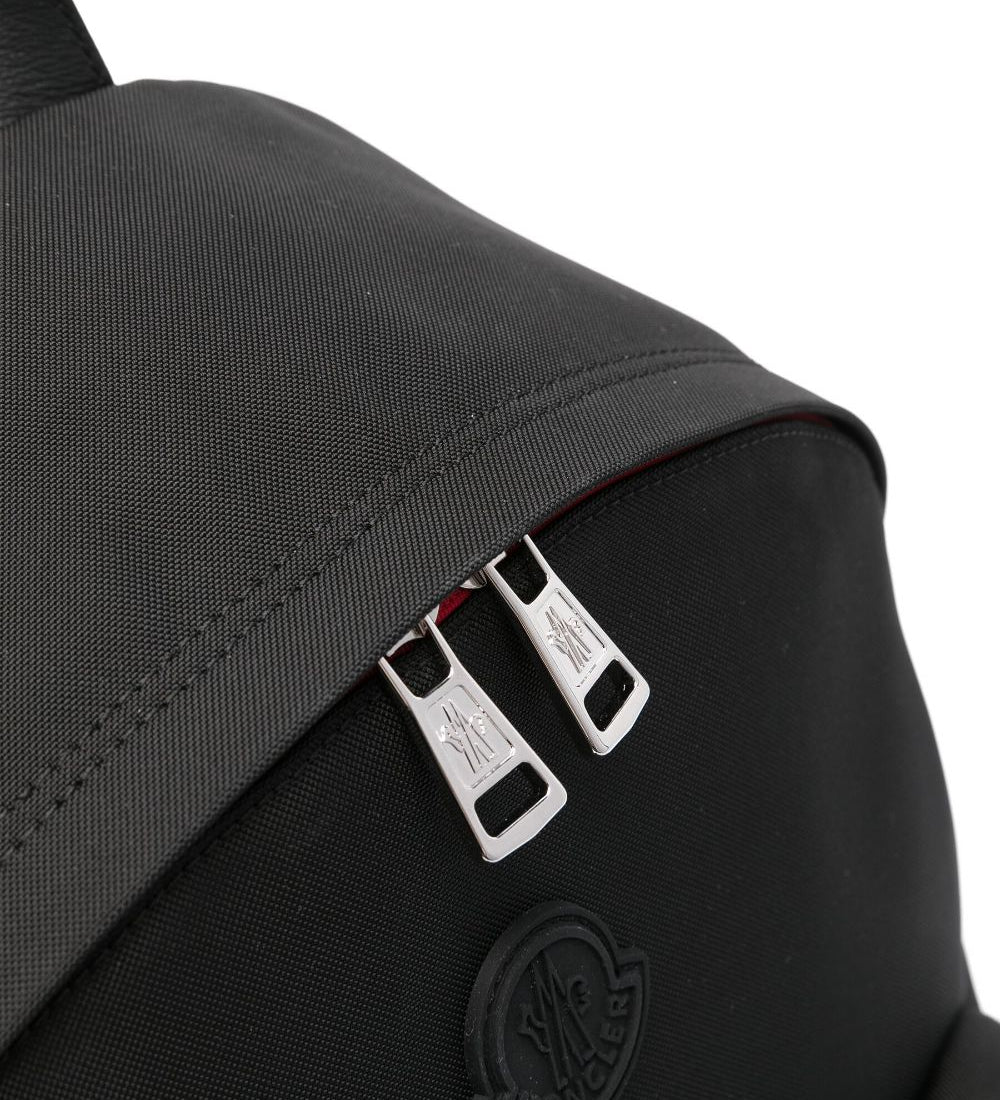 Moncler  Nero