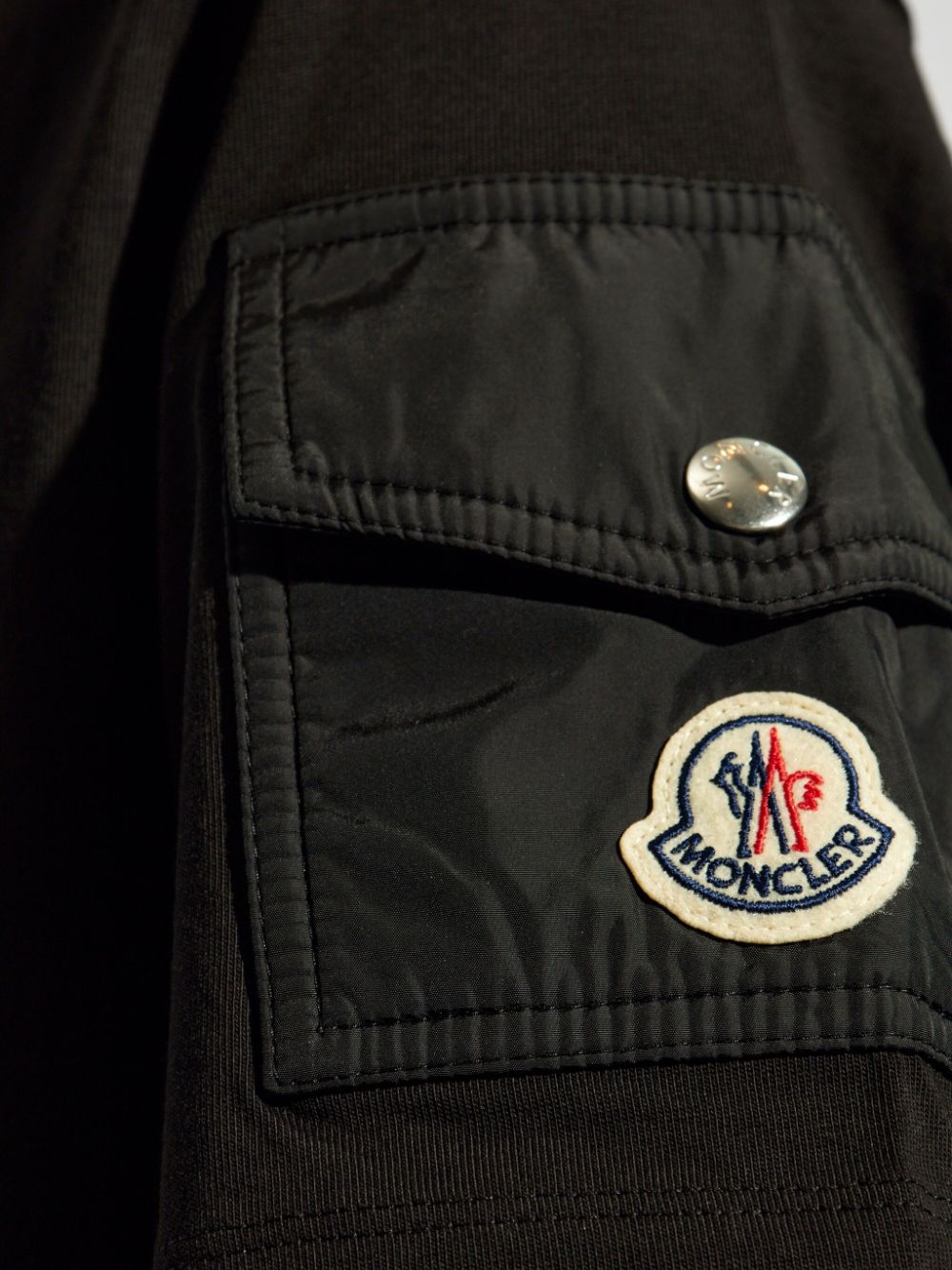 Moncler  Nero