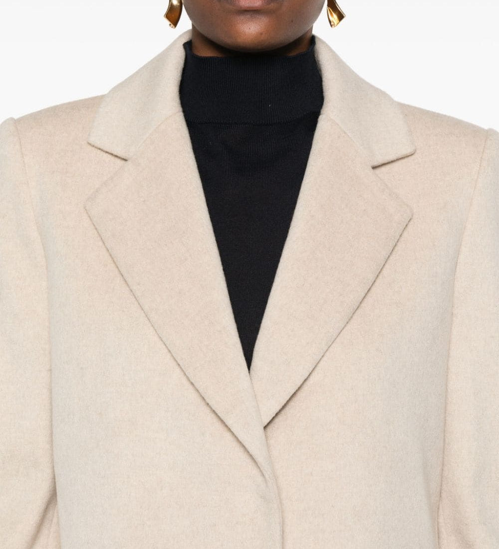 Federica Tosi  Beige