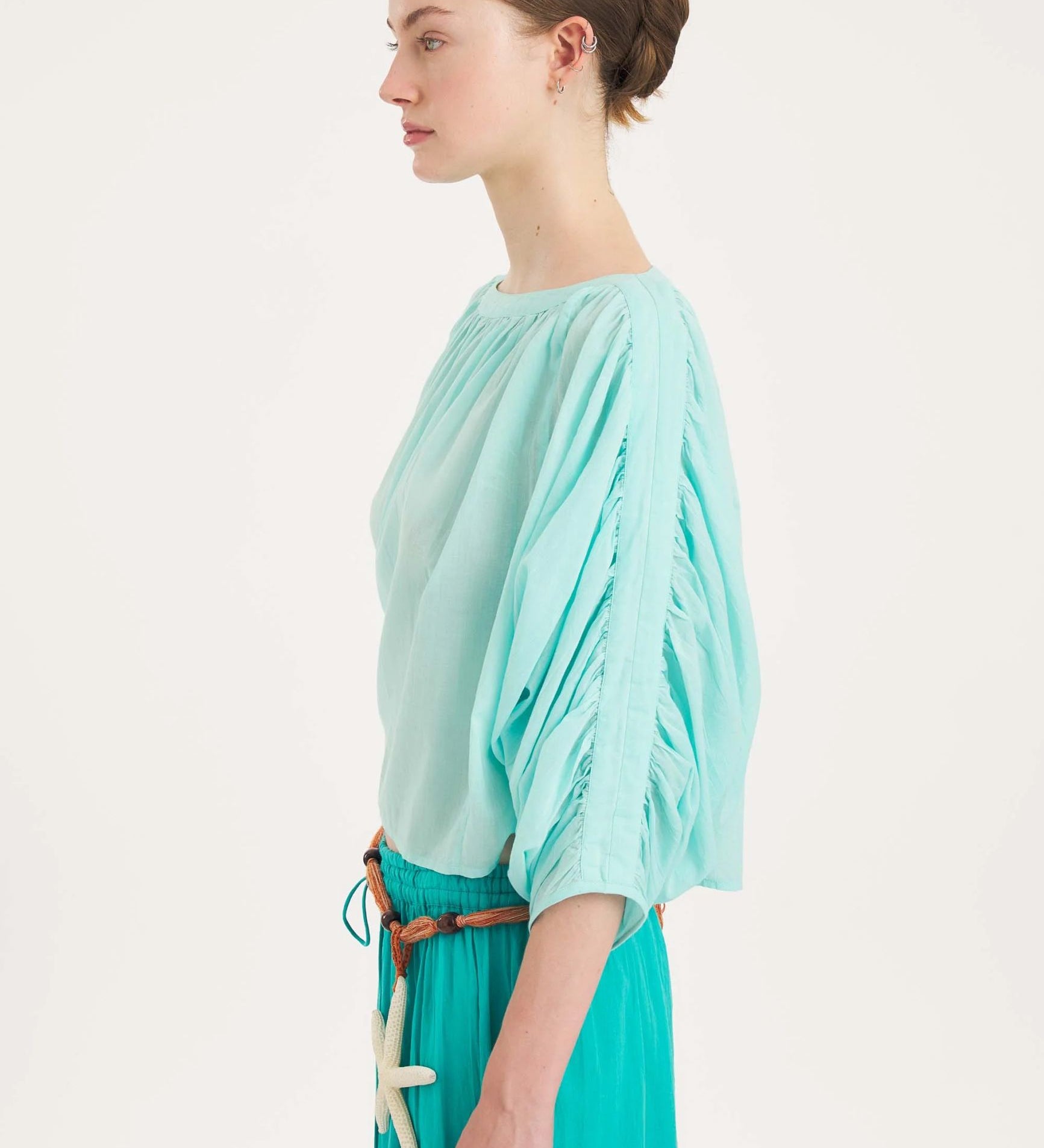 yvXQVSha794cuumOFRUTI1TEE-LIGHTBLUE-3_dee5ee26-2756-48f7-9afa-9383136df989.jpg